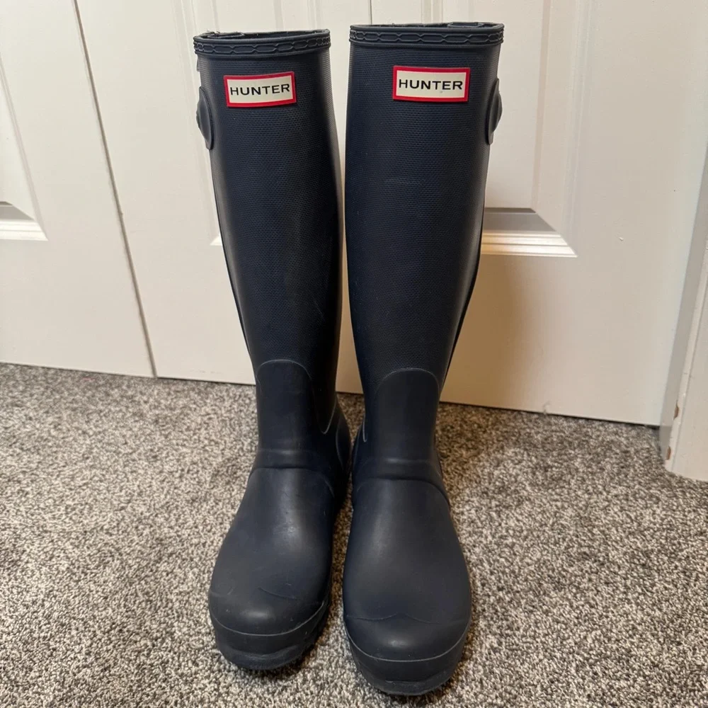 Hunter Original Tall Back Zip Textured Rain Boots Navy Blue Womens US 7
